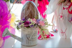 idee-regalo-pasqua-uova-cioccolata-pasticceria-frignani-ferrara-009